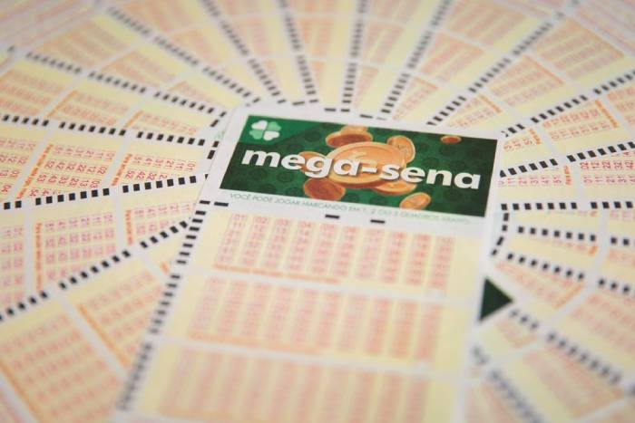 Mega-Sena acumula e prêmio vai para R$ 115 milhões - Folha PE
